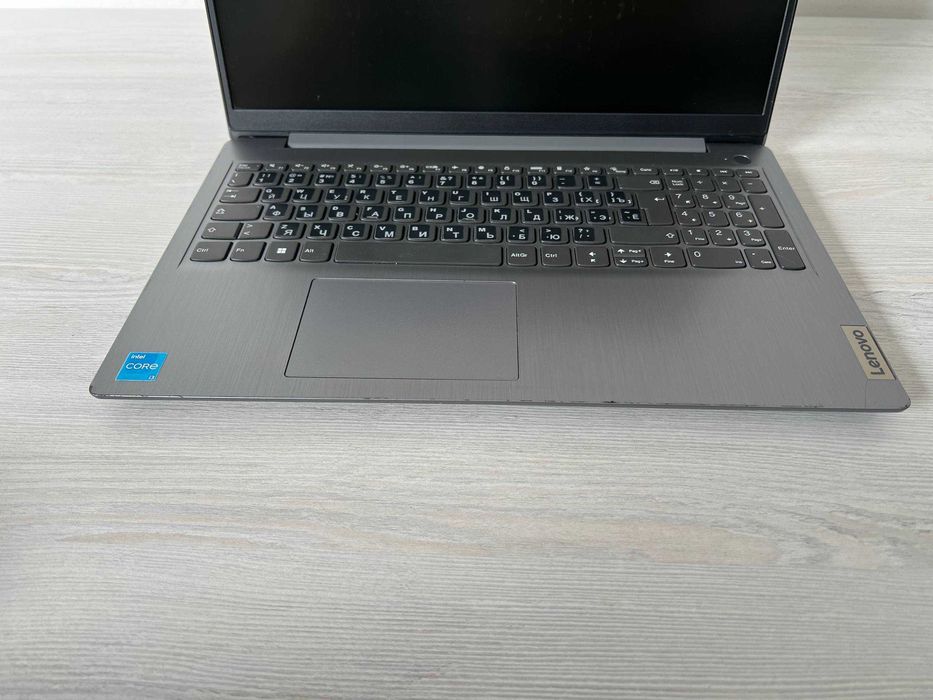 Ноутбук Lenovo Ideapad (Core i3-1115G4 / 256GB SSD)