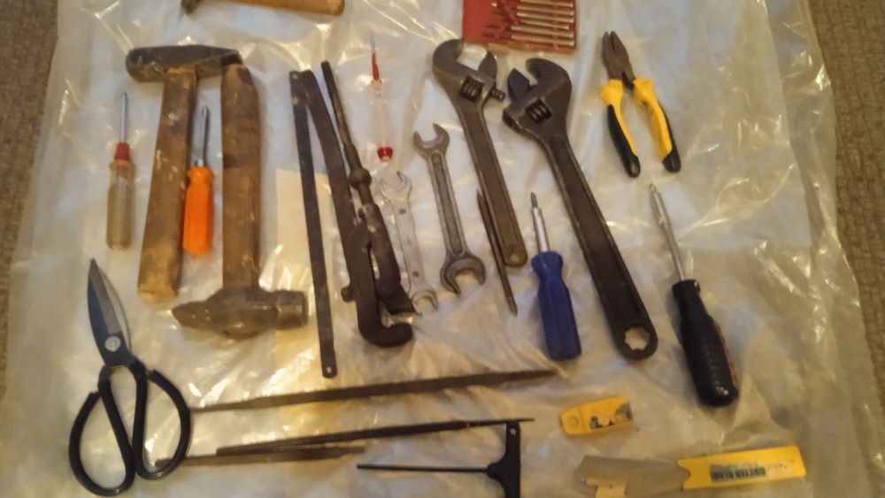 Набор ручных инструментов для