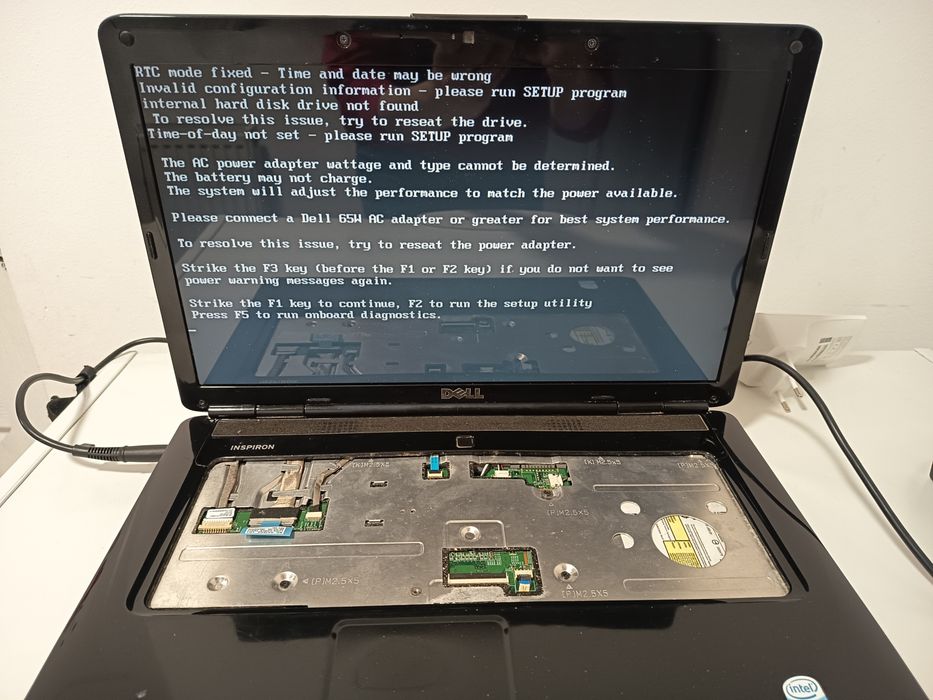 Laptop Dell Inspiron 1545- pentru piese