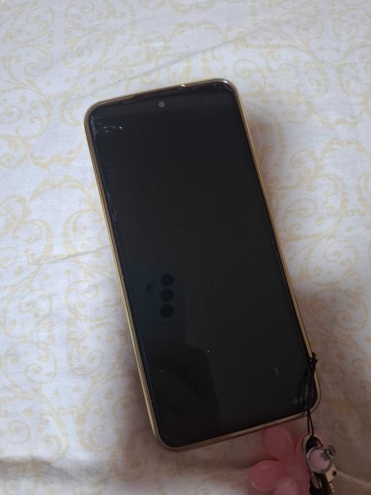 Смартфон Xiaome Redmi note 12