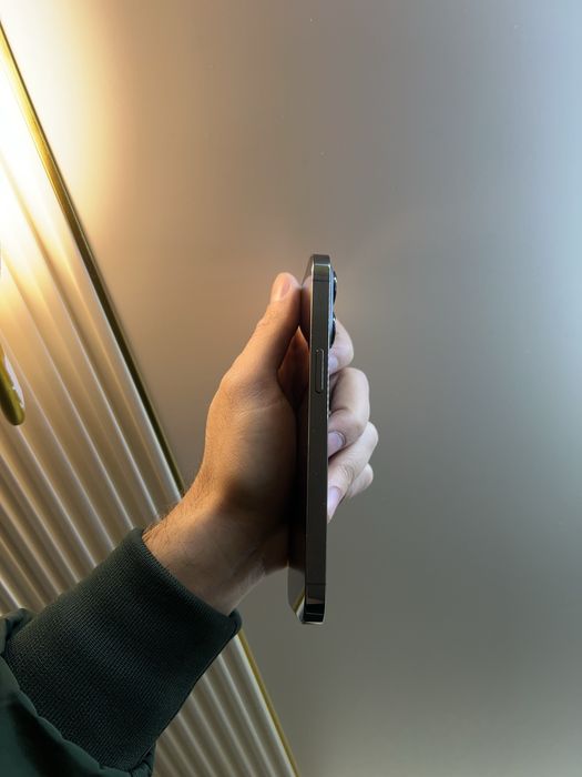 Продам IPhone 13 pro 128gb