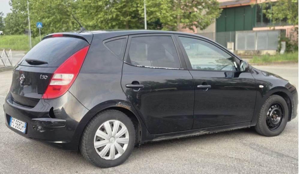Hyundai i30 1.6 i на части