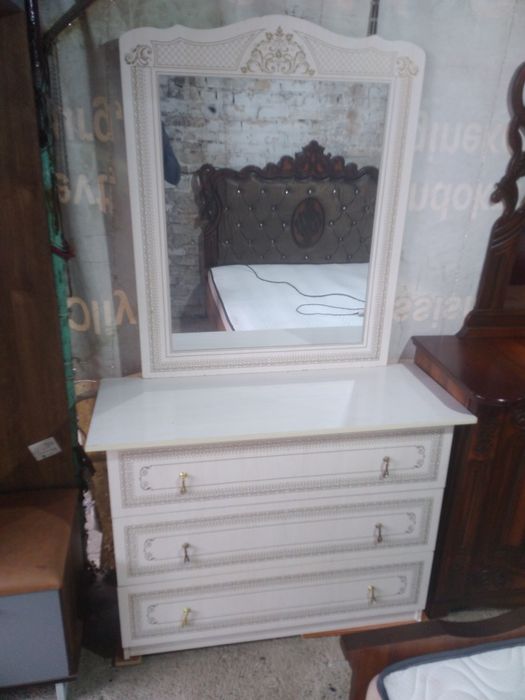 Мебель для спальни Продаётся