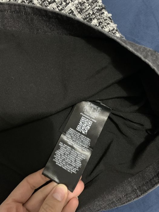 Пола на Guess, като нова