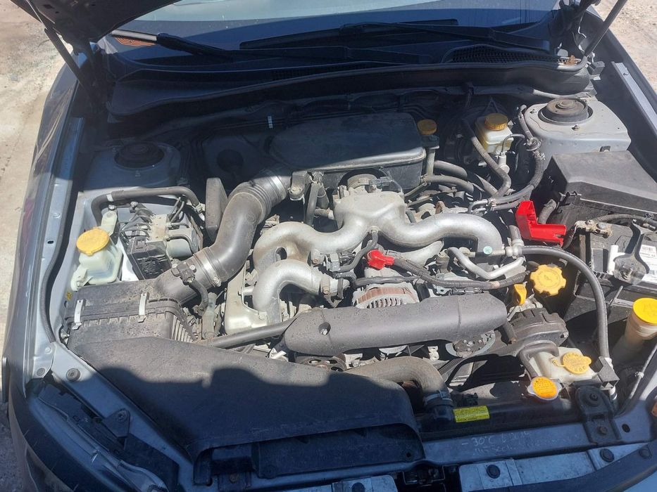 Продавам на части Субару импреса 2010година