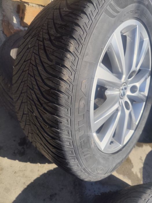 Гуми с джанти за Touareg 255/55/R18 Dot 2522