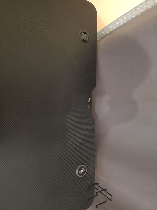 Геймърско бюро в отлично състояние