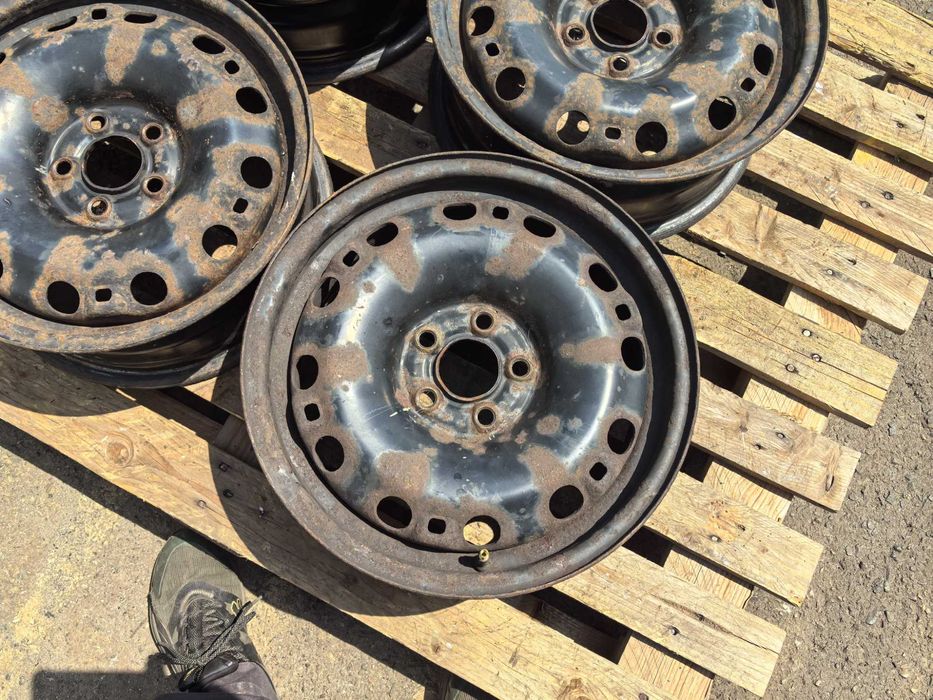 15 цола 5 х 100 мм Фолксваген / Ауди / Шкода - 6 Инча / ЕТ 38