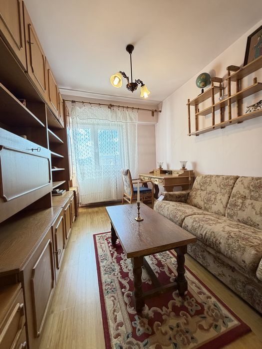 Apartament 3 camere, de inchiriat, langa Colina Universitatii