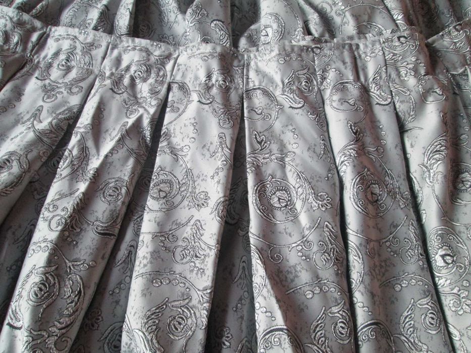 2 draperii gri superbe