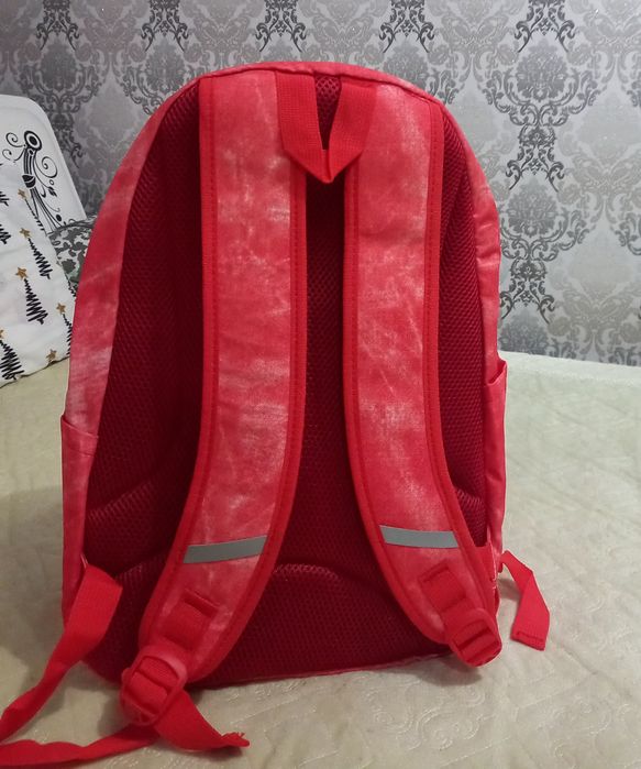 Сумки школьные 4 штуки