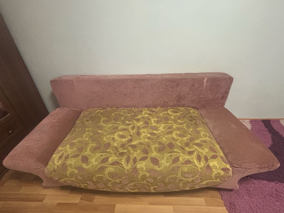 Продам диван в хорошем состоянии