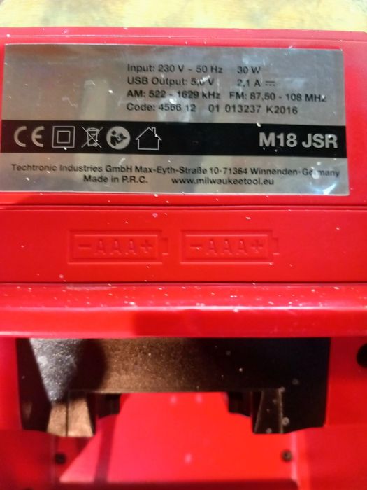 Milwaukee M18 JSR Строително радио