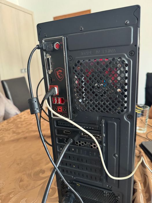 Vând calculator Gaming