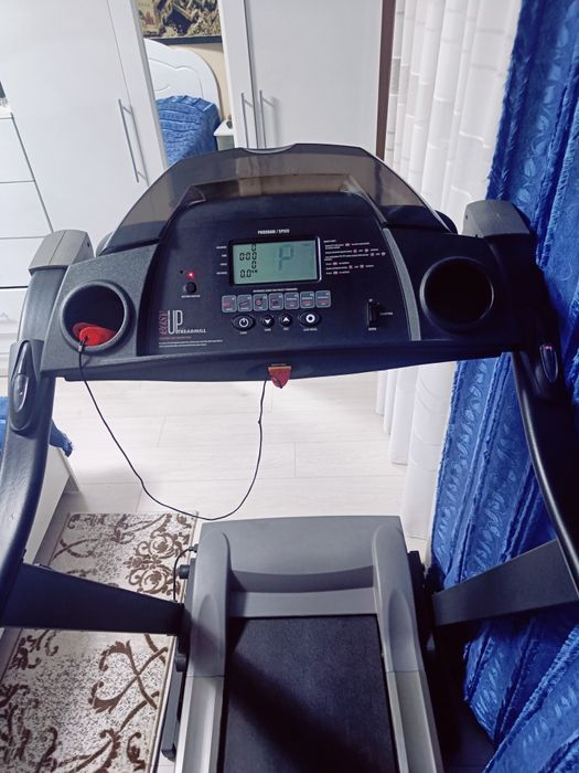 Беговая дорожка ,тренажер