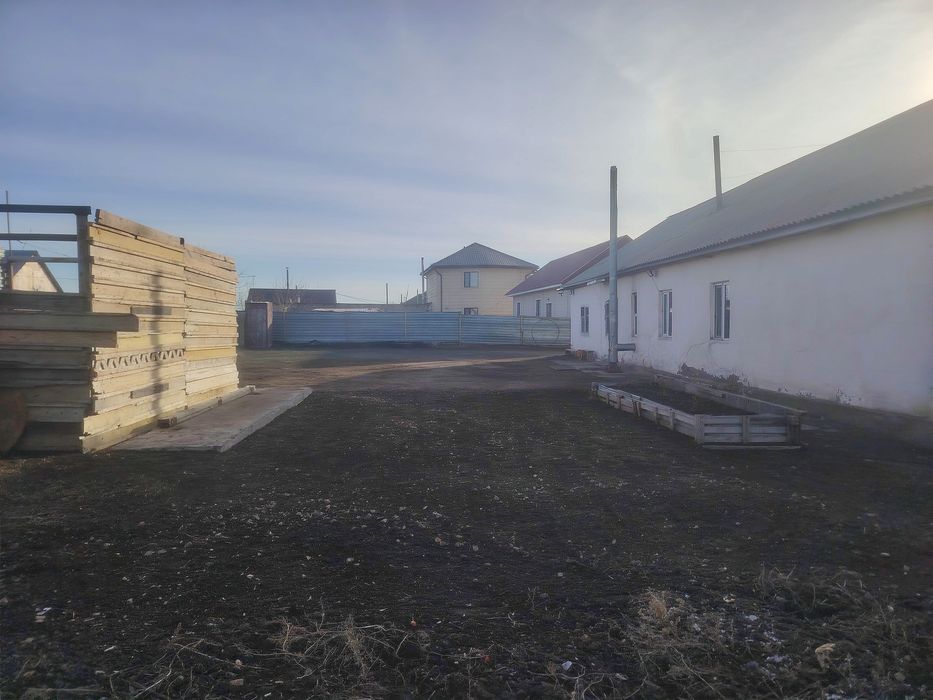 Продам дом с участком рядом с Астаной