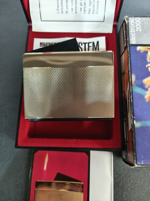 Bricheta vintage Rowenta Electronic 2000
