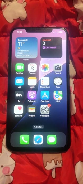 Vând sau schimb iPhone xs max sănătatea 73 nu are nicio problema