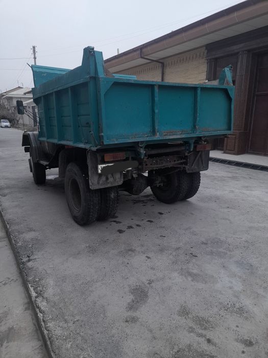 Зил самосвал сотилади