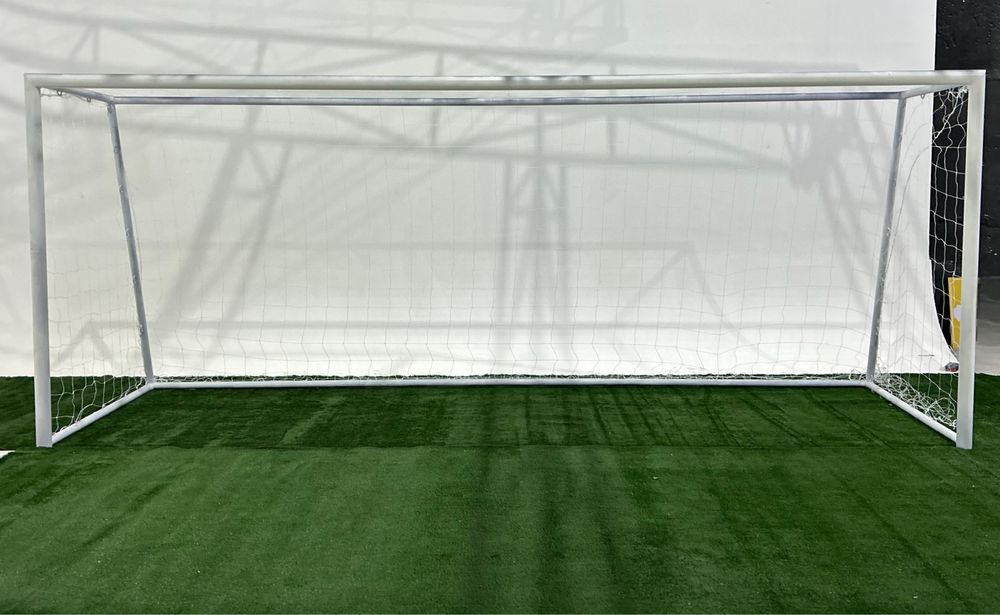 Ворота футбольные, юниорские.