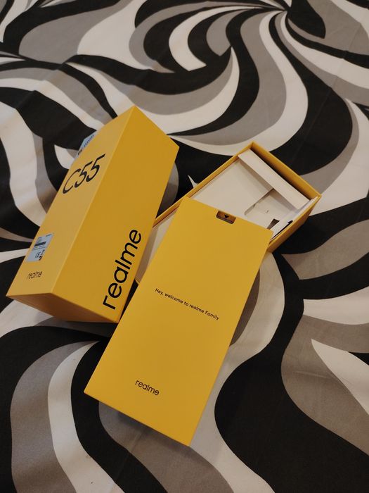Vând realme c55 aproape nou!!