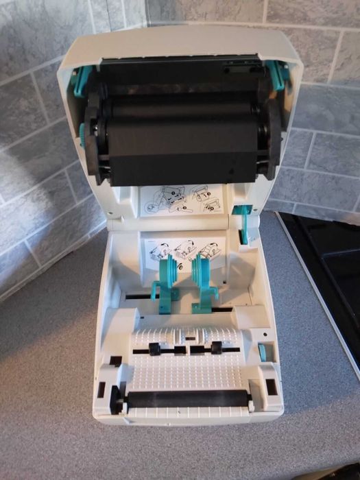 Баркод принтер за печат на етикети ZEBRA GC420t