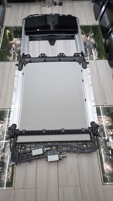 Люк в зборе состоянии новый