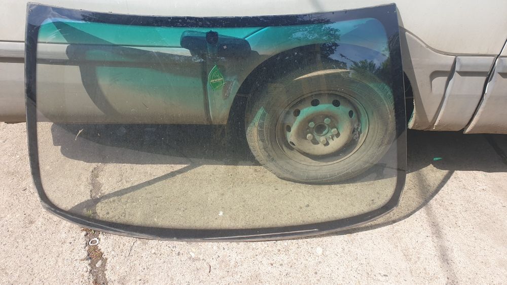 Parbriz fata cu parasolar original BMW X5 E53