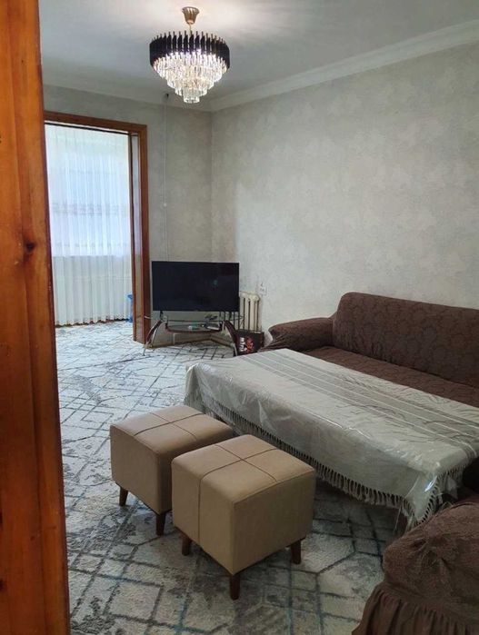 Юнусабад 15 кв 3-хона 2-этаж/4. Не Торец Туркистон метро 300м. Срочно