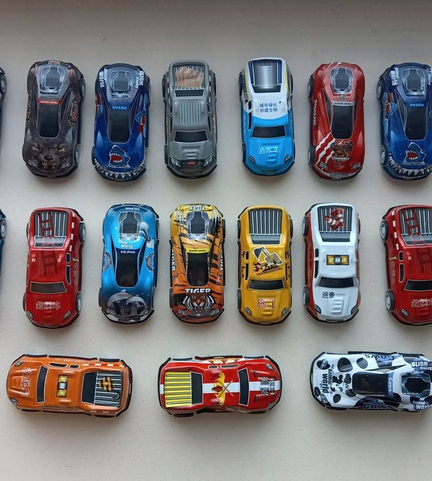 Инерционные железные машинки