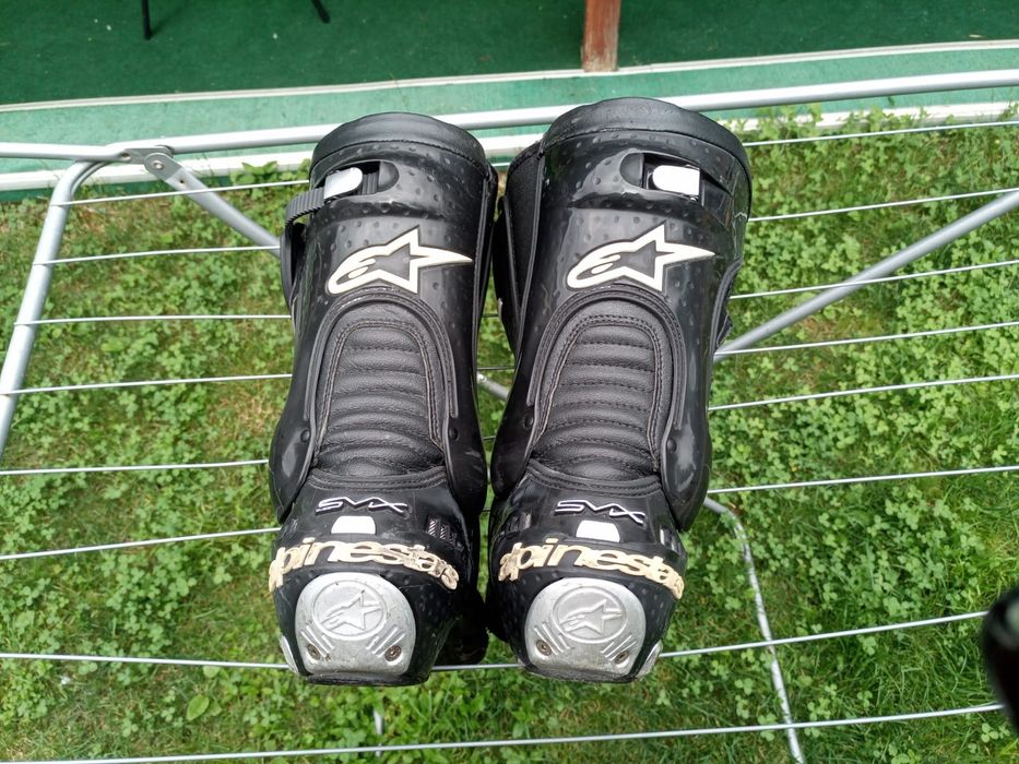 Ghete moto AlpineStars super bune !