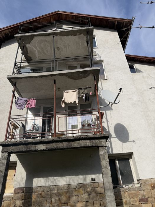 Голяма къща в град Своге