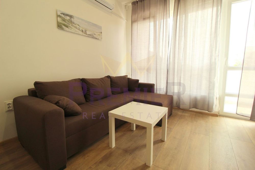 Дава се под наем Четиристаен апартамент в Варна, Окръжна болница - 130 кв.м за 1200 € - Снимка #6