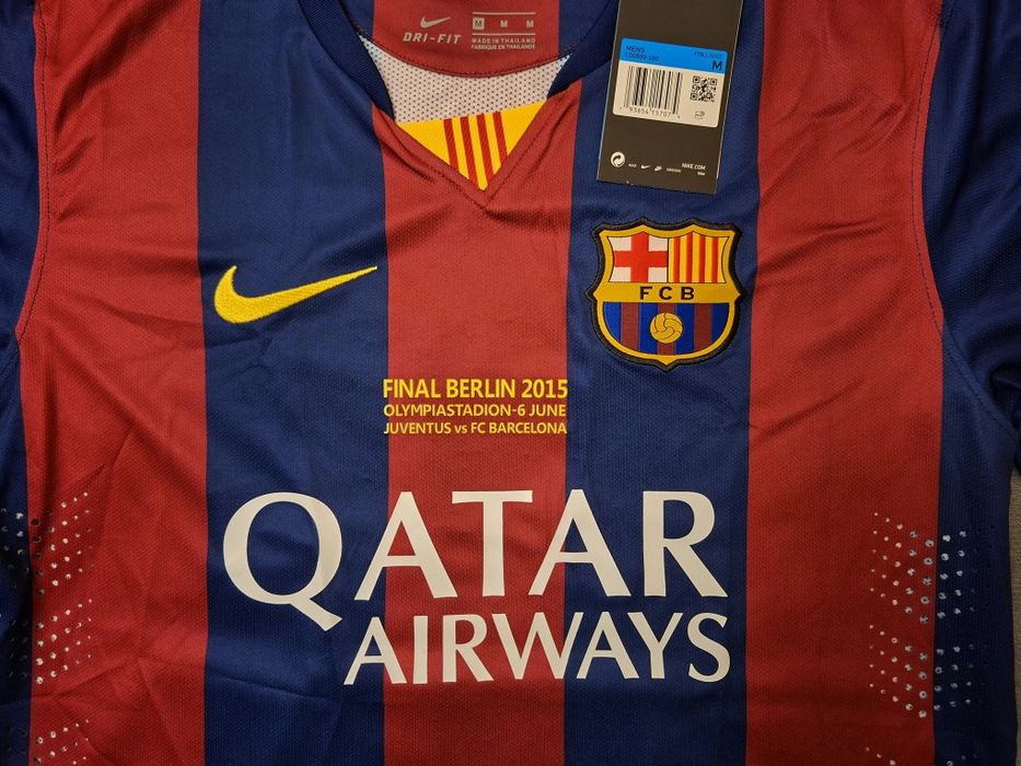 Tricou retro Messi 10 Barcelona UCL Finala 2015, măsura M, nou cu etichetă.