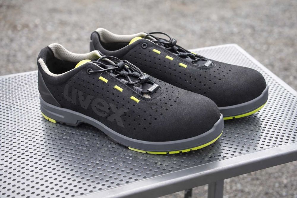 Pantofi de protecție UVEX 1 S1 – mărimea 43 – NOI