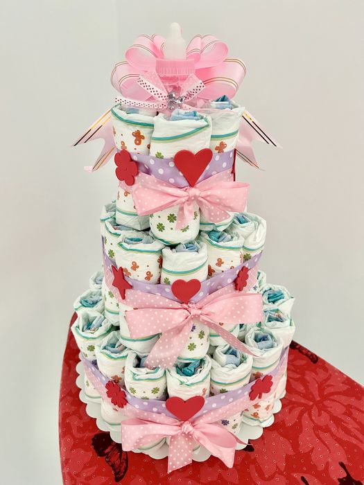 Tort din scutece pentru bebelusi 3 etaje