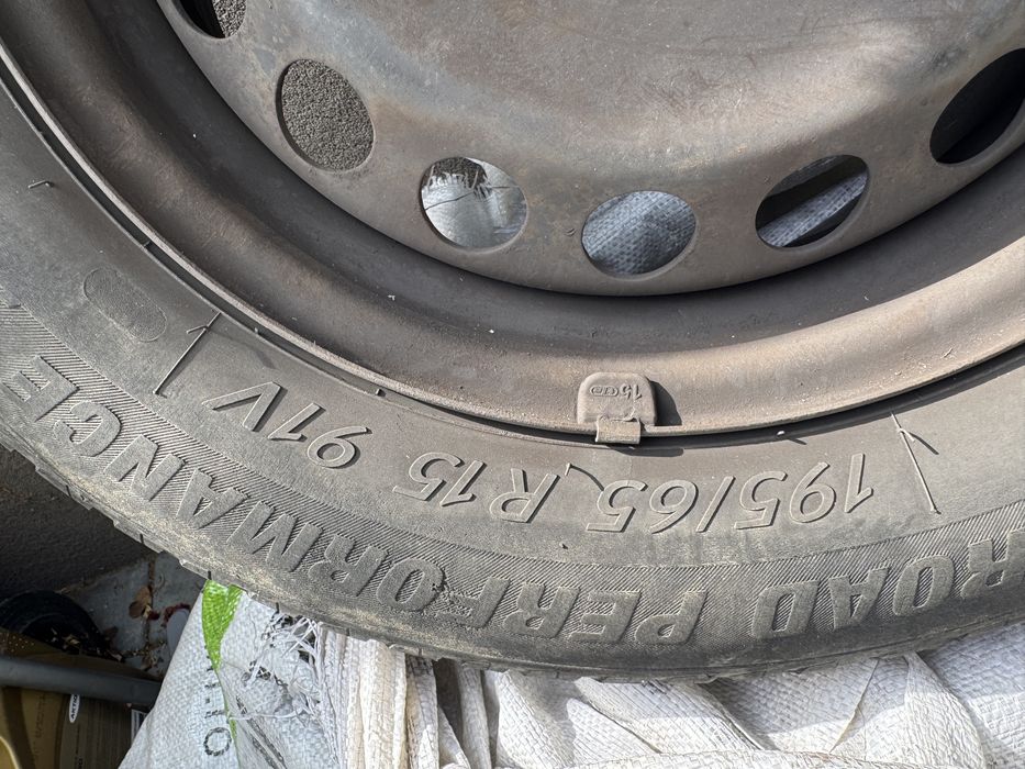 Set 4 Roti jante 5x112 cauciucuri anvelope 195 65 15 skoda vw