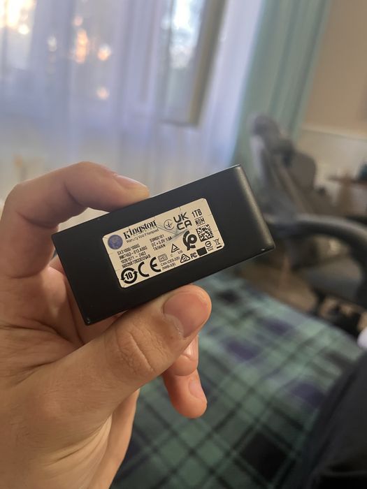 Ssd Kingston внешний 1тб