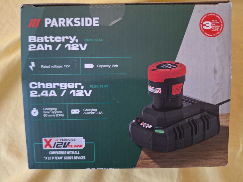 Incarcator si acumulator ptr acumulatori Parkside capacitate 12V, 2 Ah