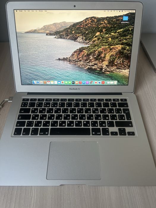MacBook Air 13 inch early 2014