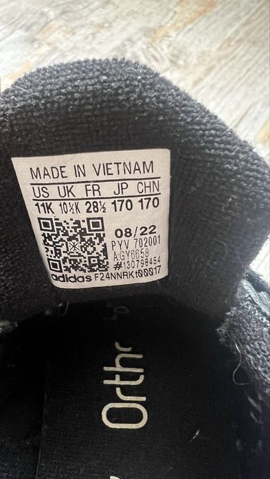 Adidas кроссовки (оригинал) 28 размер 3000 тг