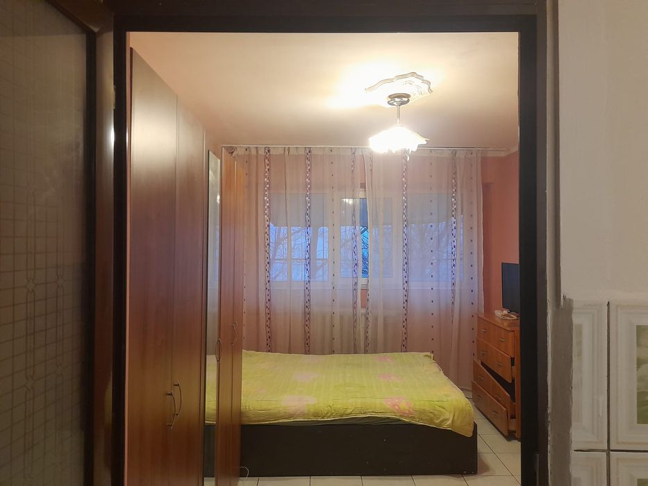 Închiriez garsonierăn