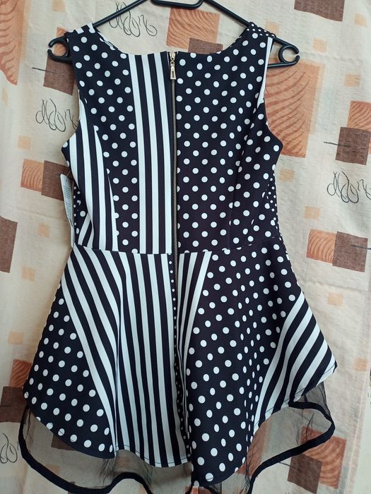 rochie nouă cu eticheta
