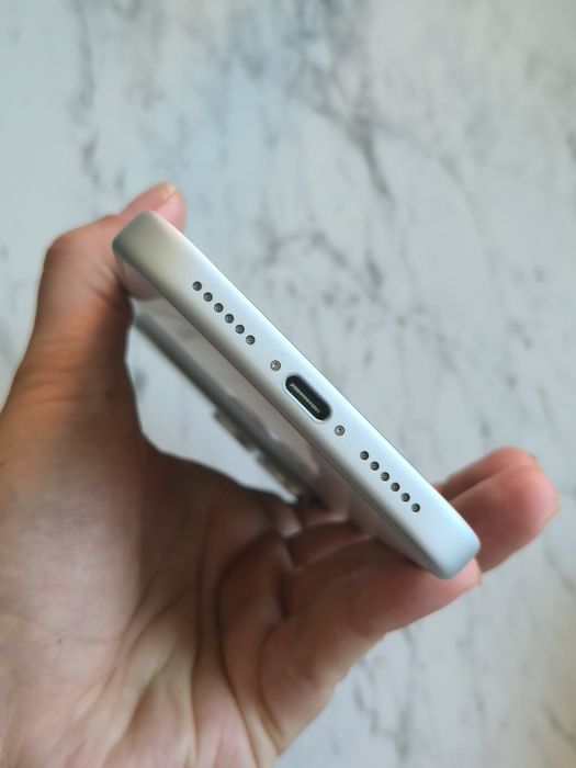 Vand iphone 17 Pro Max e-Sim