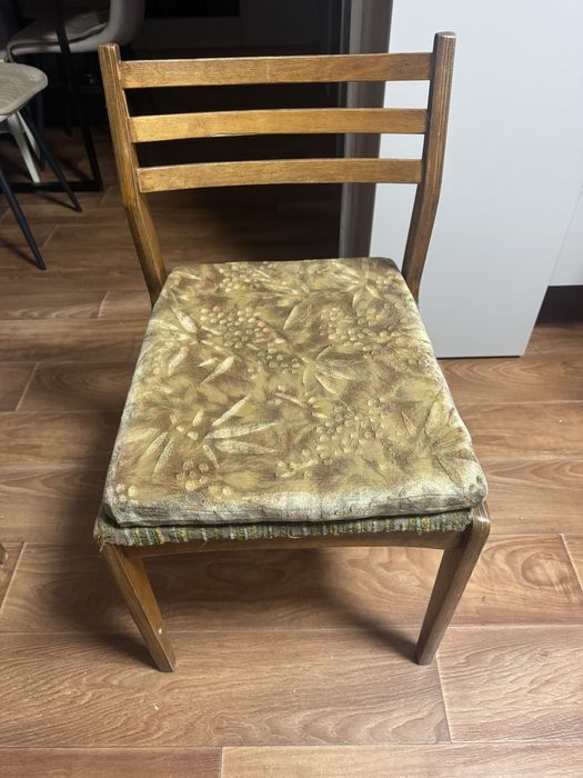 Продам журнальный столик