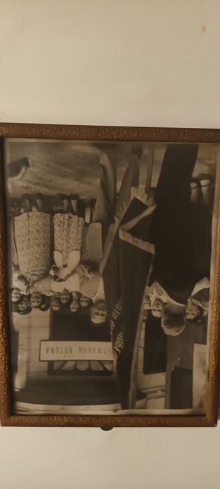 Картини с рамки и снимки с рамки от 1960г,стъкла и гръб
