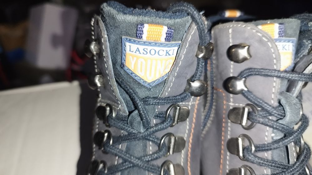 De vânzare ghetuțe copii măr.32 piele naturală și interior îmb