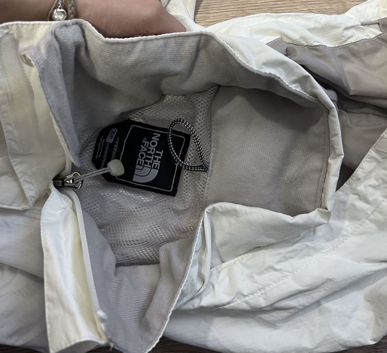 The North Face ветровка