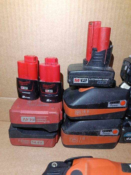 Baterii Acumulatori BOSCH Metabo MIlwaukee Fein Makita 12V 18V 10.8V