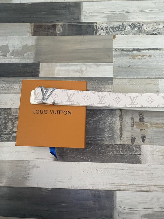 Curea louis vuitton alba